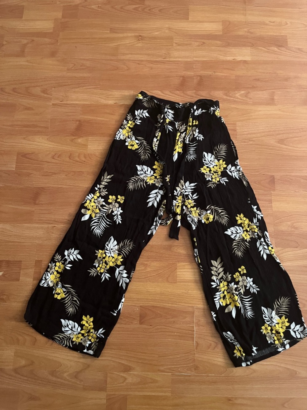 Floral Tropical 2 Piece Set - Picture 5 of 5
